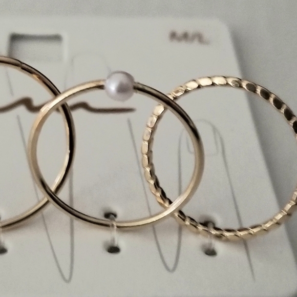 4 PCS GOLD PLATED STACKABLE LAYER DAINTY THIN RING - Picture 3 of 4